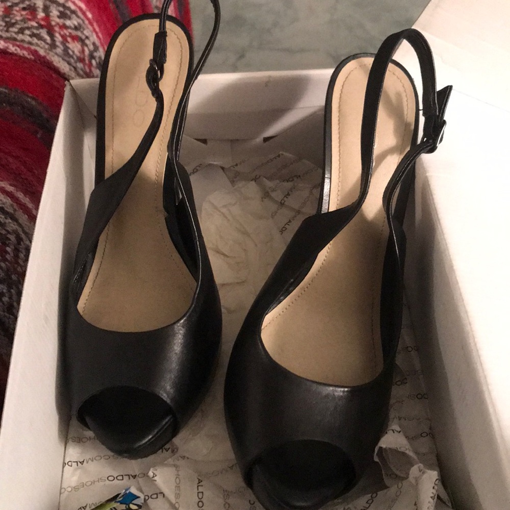 Sling back heels